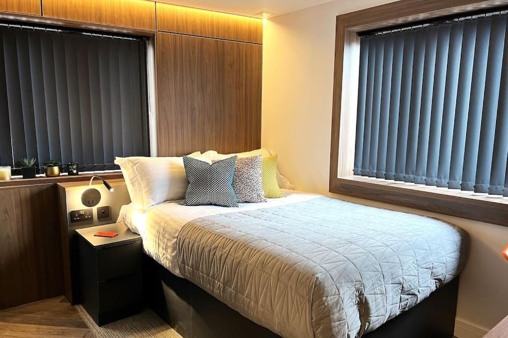 Unwind In Style, One-bedroom Haven 4c Close To Dmu *